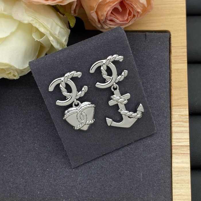 Stud earrings LP229