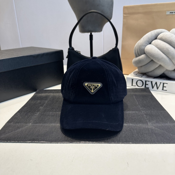 Prada Baseball caps LP263