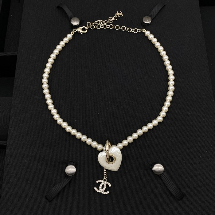 Pearl Necklace LP270