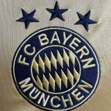 2004-2005 Bayern Away Retro Soccer Jersey