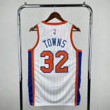 Mens New York Knicks Nike White 2024/25 Swingman Jersey - City Edition