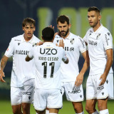 24-25 Vitoria Guimaraes Home Fans Soccer Jersey