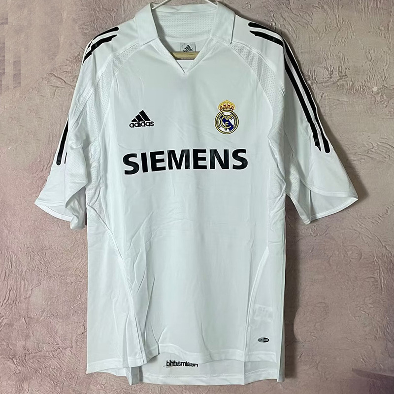 2005-2006  Real Madrid  Home Retro Soccer Jersey