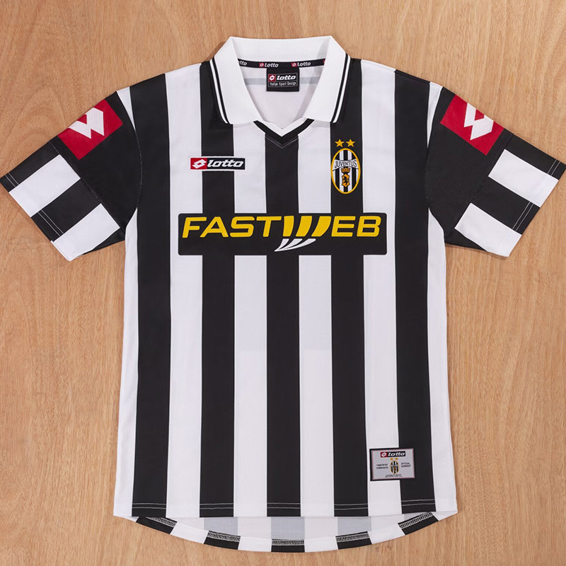 2001-2002 JUV Home Retro Soccer Jersey
