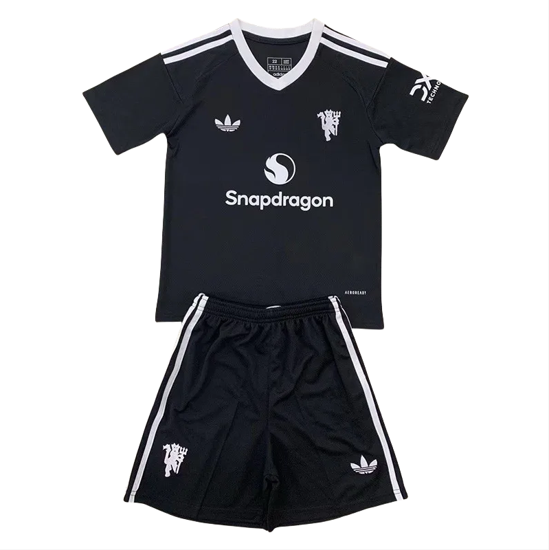 24-25 Man Utd Black Goalkeeper Kids Soccer Jersey