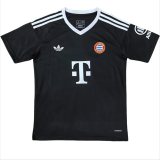 24-25 Bayern Black Goalkeeper Fans Soccer Jersey