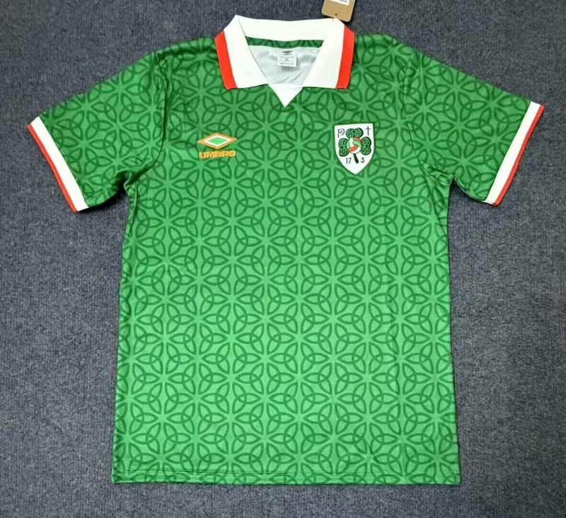 2025-26Mens  Ireland green POLO Fans Soccer Jersey