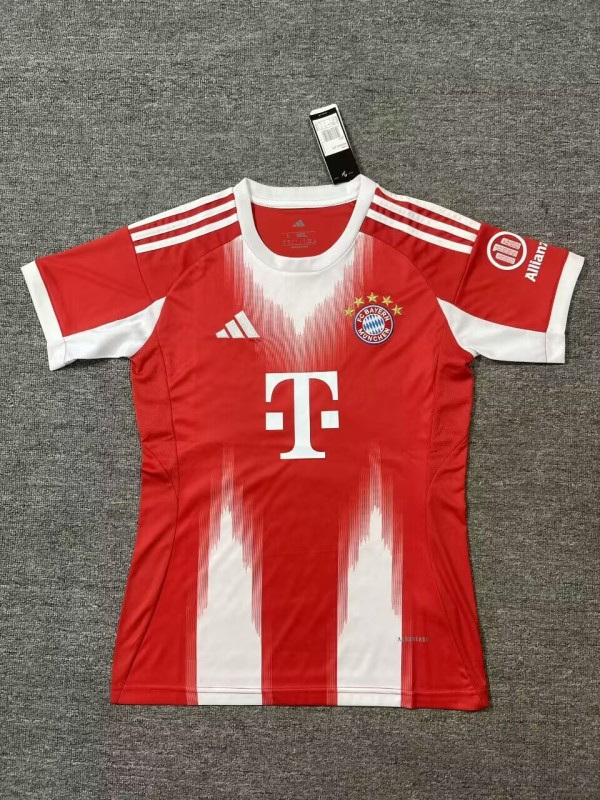 Women Bayern Munich red  home  soccer Jersey 2526