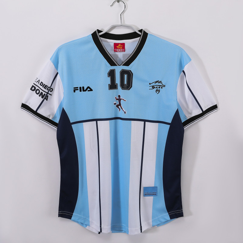 2001 Mens Retro  Argentina home Maradona Memorial Edition soccer  Jersey