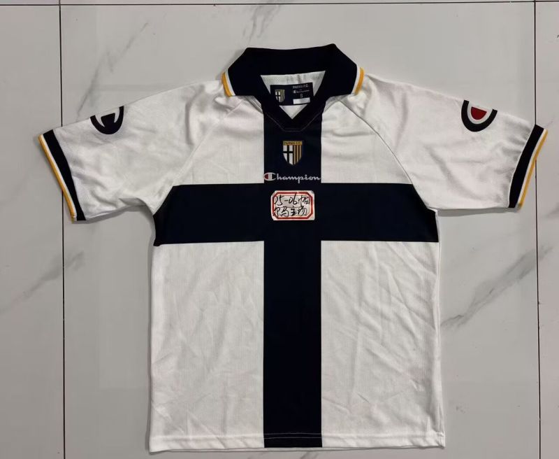 2005-06 Mens  Parma Calcio Retro home soccer Jersey