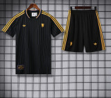 2025-26 Mens Manchester United  Black Training Short Suit