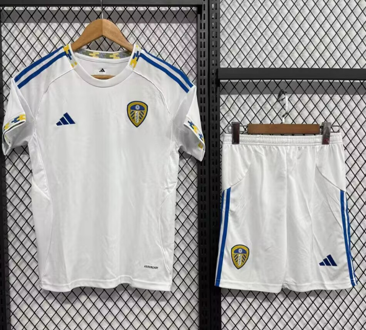 2025-26 Kids Leeds United home soccer jersey