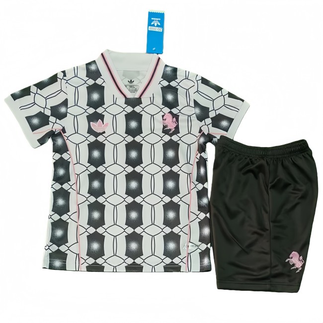 2025-26 kids Juventus Black White Casual Edition   Soccer Jersey