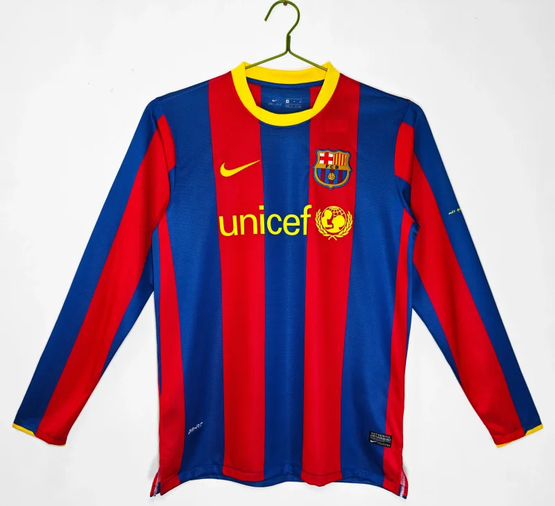 2010-11 Mens Barcelona home Long Sleeve Retro Soccer Jersey