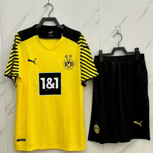 2022 Mens Borussia Dortmund home Training Short Suit