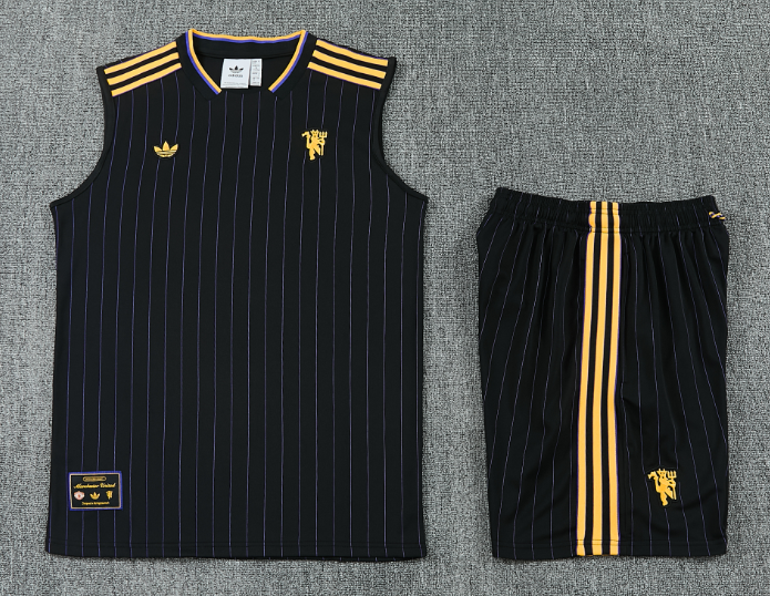 2025-26 Manchester United black vest Training Short Suit