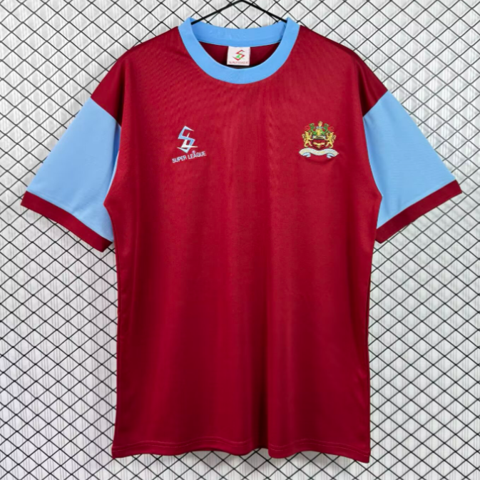 1970 Mens Burnley Home retro red Soccer Jersey