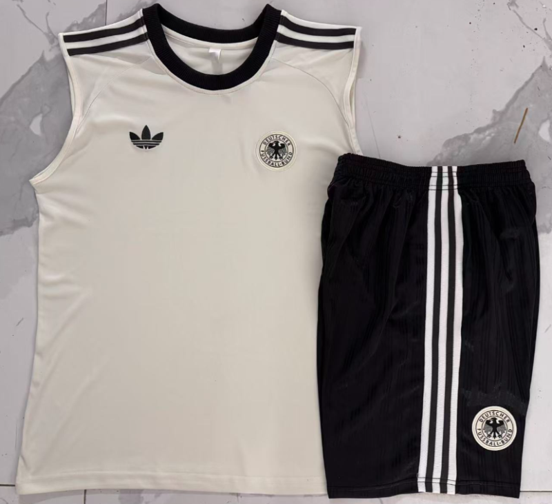 2026-27 Germany beige vest training Short suit D26049#