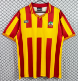 1995-96 Mens Lecce home Retro red yellow Soccer Jersey
