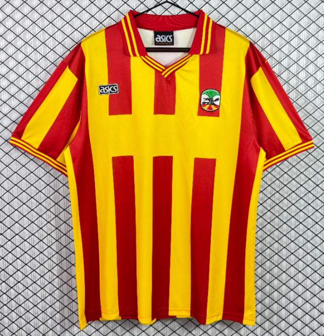 1995-96 Mens Lecce home Retro red yellow Soccer Jersey