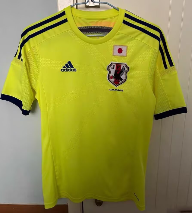 2014 Mens Japan  Retro  away yellow Soccer Jersey