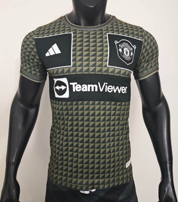 2026-27 Manchester United  Player Version training suit
