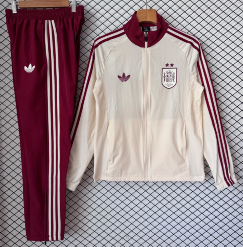 2026-27 Spain beige Windbreaker suit (have two star ⭐⭐)