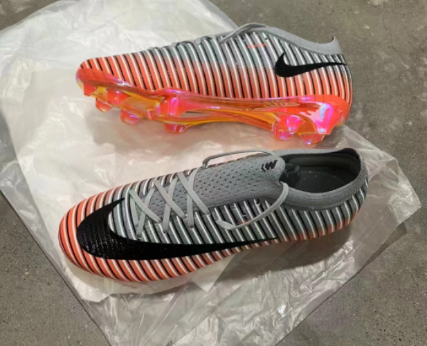 Nike Air Zoom Mercurial Vapor XV Elite FG Soccer Shoes