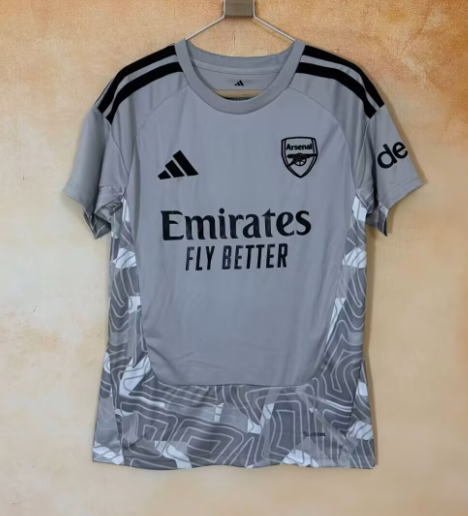 2026-27 Mens Arsenal goalkeeper Fan Version Soccer Jersey
