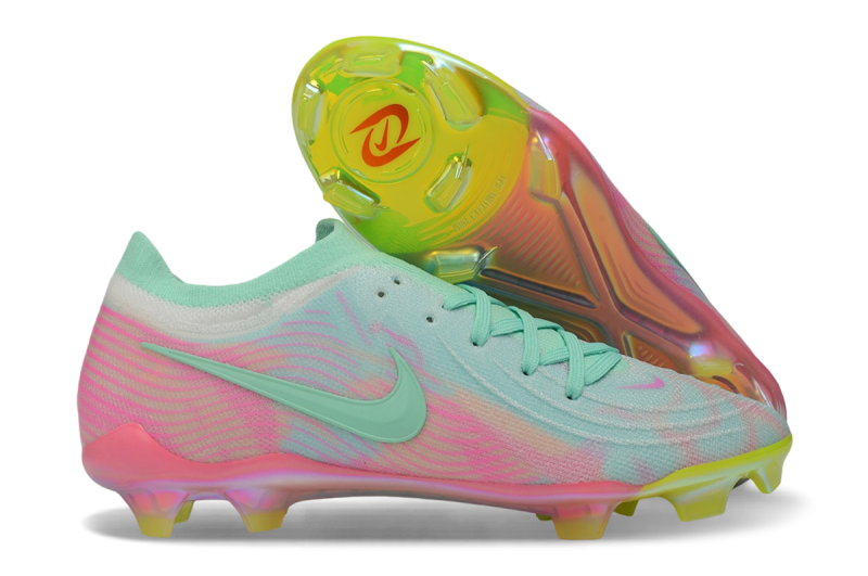 NIKE PHANTOM LUNA ELITE TF Soccer Shoes