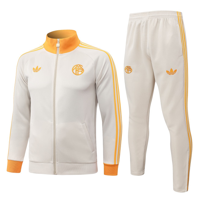 2026-27 Bayern Munich Beige Long-Pull Training Suit   A26068#
