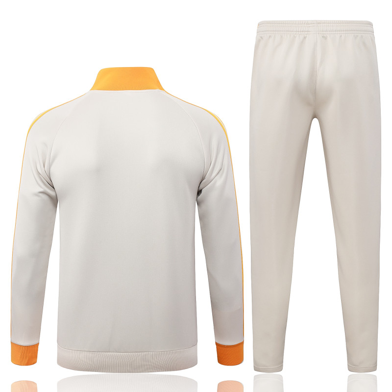 2026-27 Bayern Munich Beige Long-Pull Training Suit   A26068#