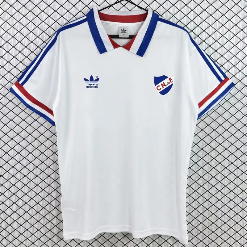 1980-1982 Club Nacional Home White Retro Soccer Jersey