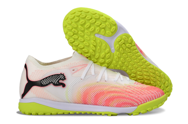 Puma FUTURE 8 ULTIMATE TF Soccer Shoes