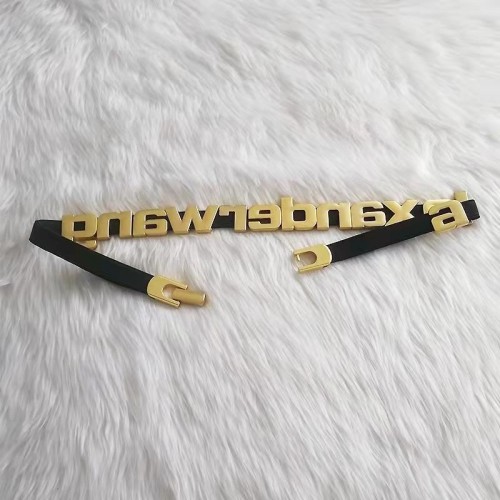 B005
