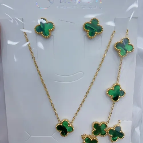 E063  Necklace+Bracelet+Earring