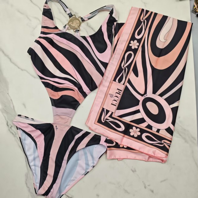 SS153 With Scarf
