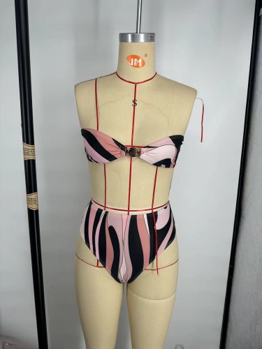 SS152 With Scarf