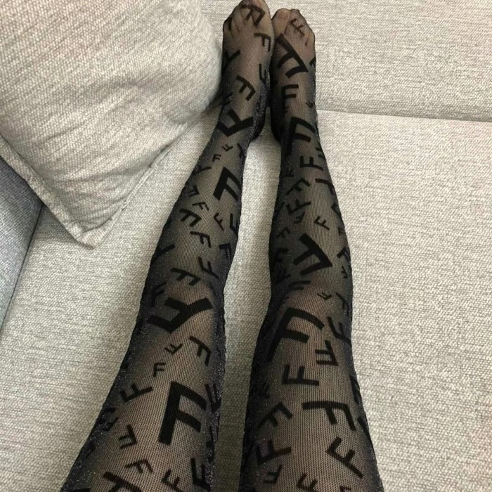 Pantyhose/Leggings