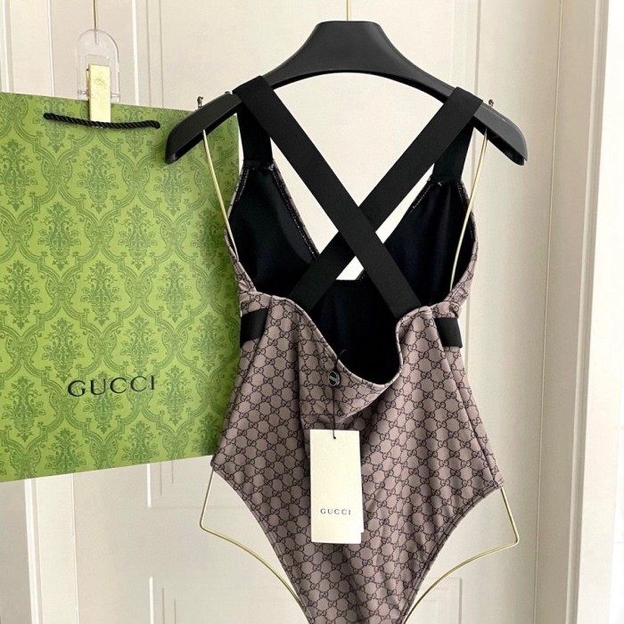 One-piece-set