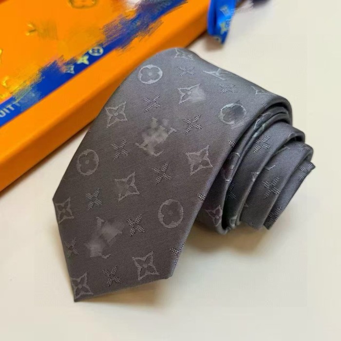 T018