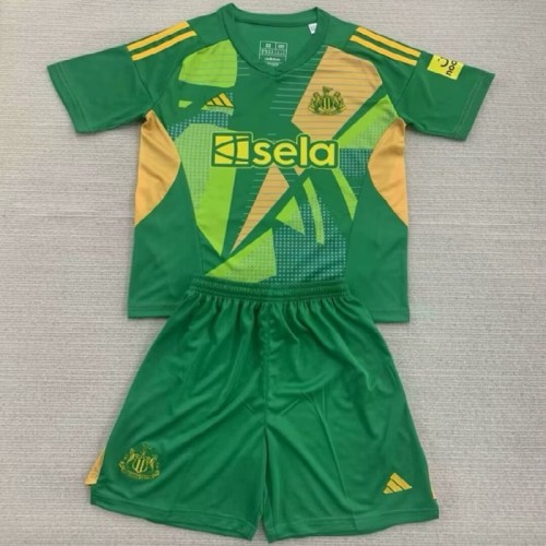 24/25 Newcastle United Green goalkeeper kids kit