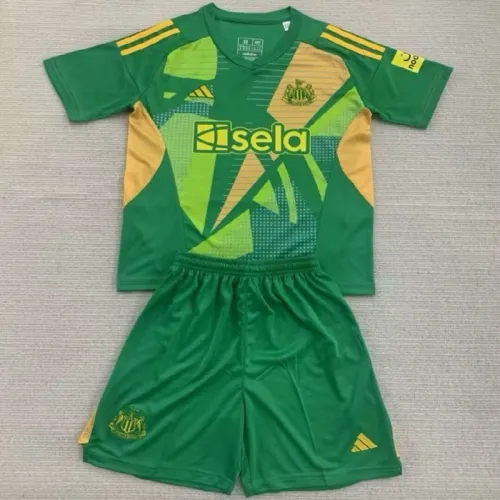 24/25 Newcastle United Green goalkeeper kids kit