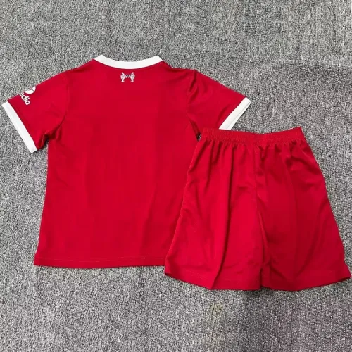 23/24 liverpool home kids kit with socks