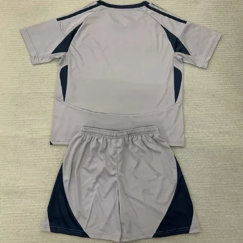 24/25 Aberdeen third kids kit