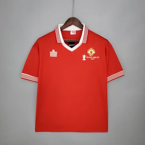 Retro Manchester United 1977 home