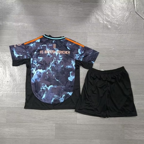 24/25 bayern munich Away kids kit