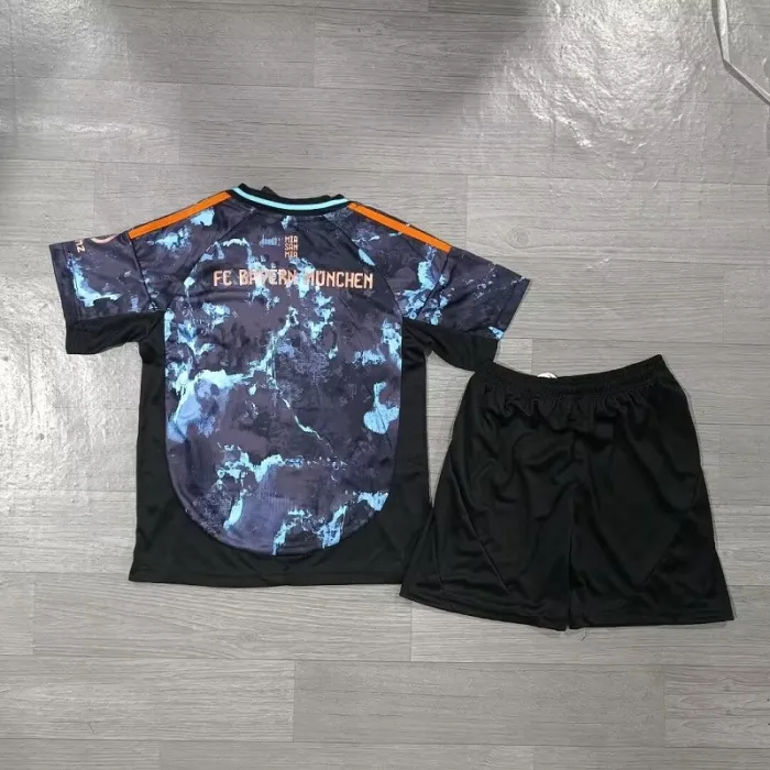 24/25 bayern munich Away kids kit