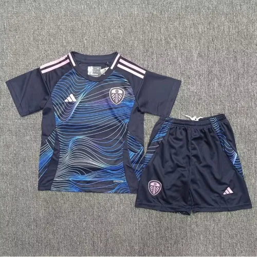 24/25 Leeds United third kids kit