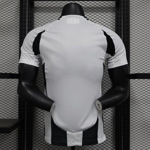 24/25 Juventus home Player version